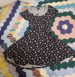 Hot Topic Black Lace Mushroom Dress